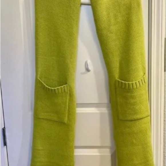 Scarf with Pockets. Green.  Excellent condition - Picture 2 of 9